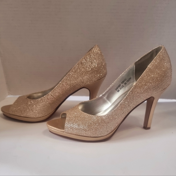 Gold Sparkle Shoes - Picture 5 of 7